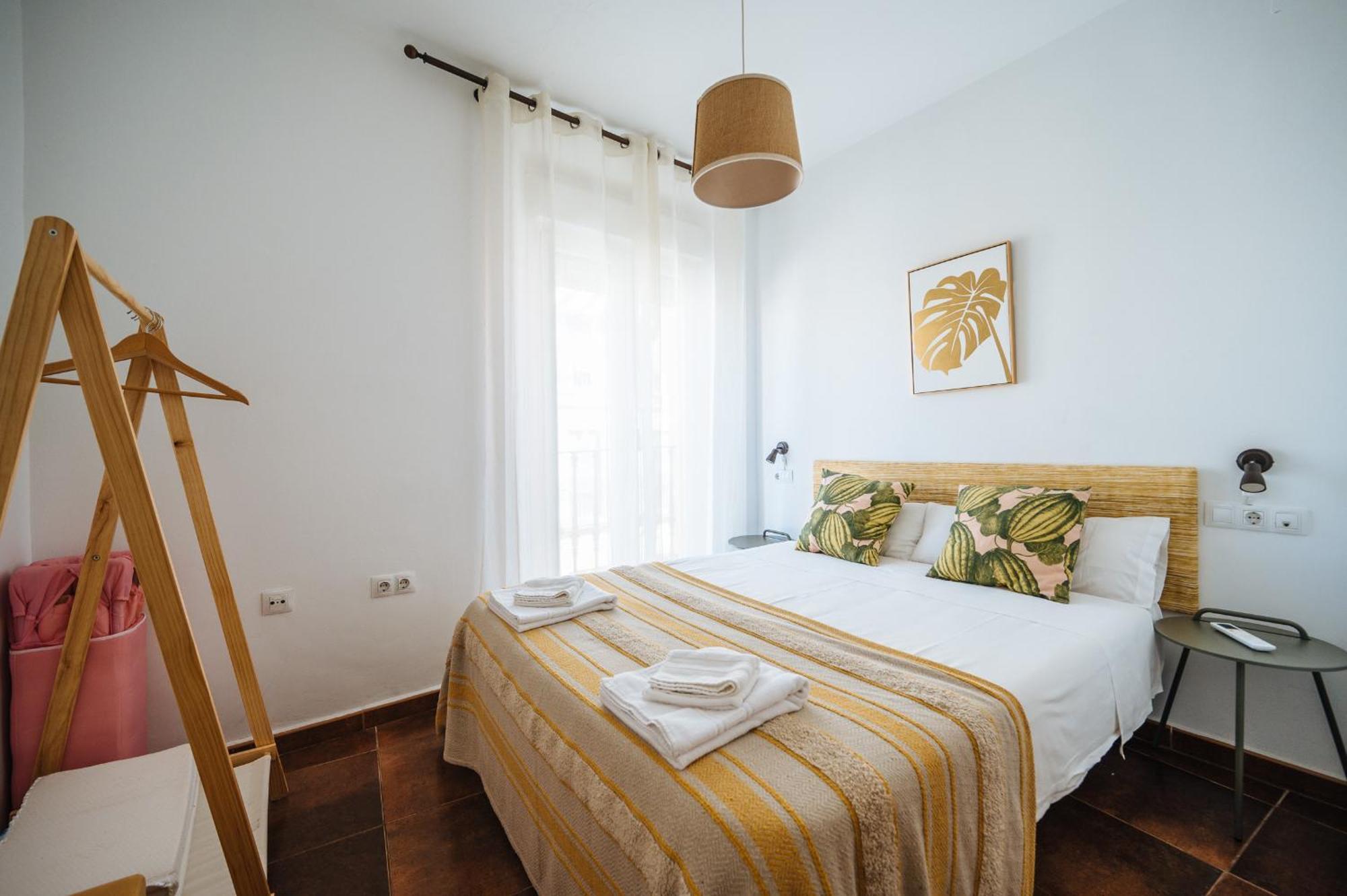 Homeyseville-Lovely Duplex At Santa Cruz 10 Pax, Parking Optional Bagian luar foto
